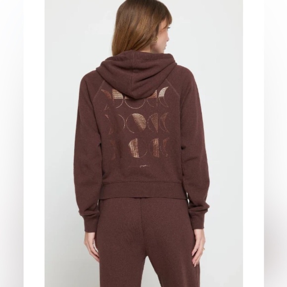 SPIRITUAL GANGSTER HALLIE MOON PHASES
HOODIE - Picture 7 of 16